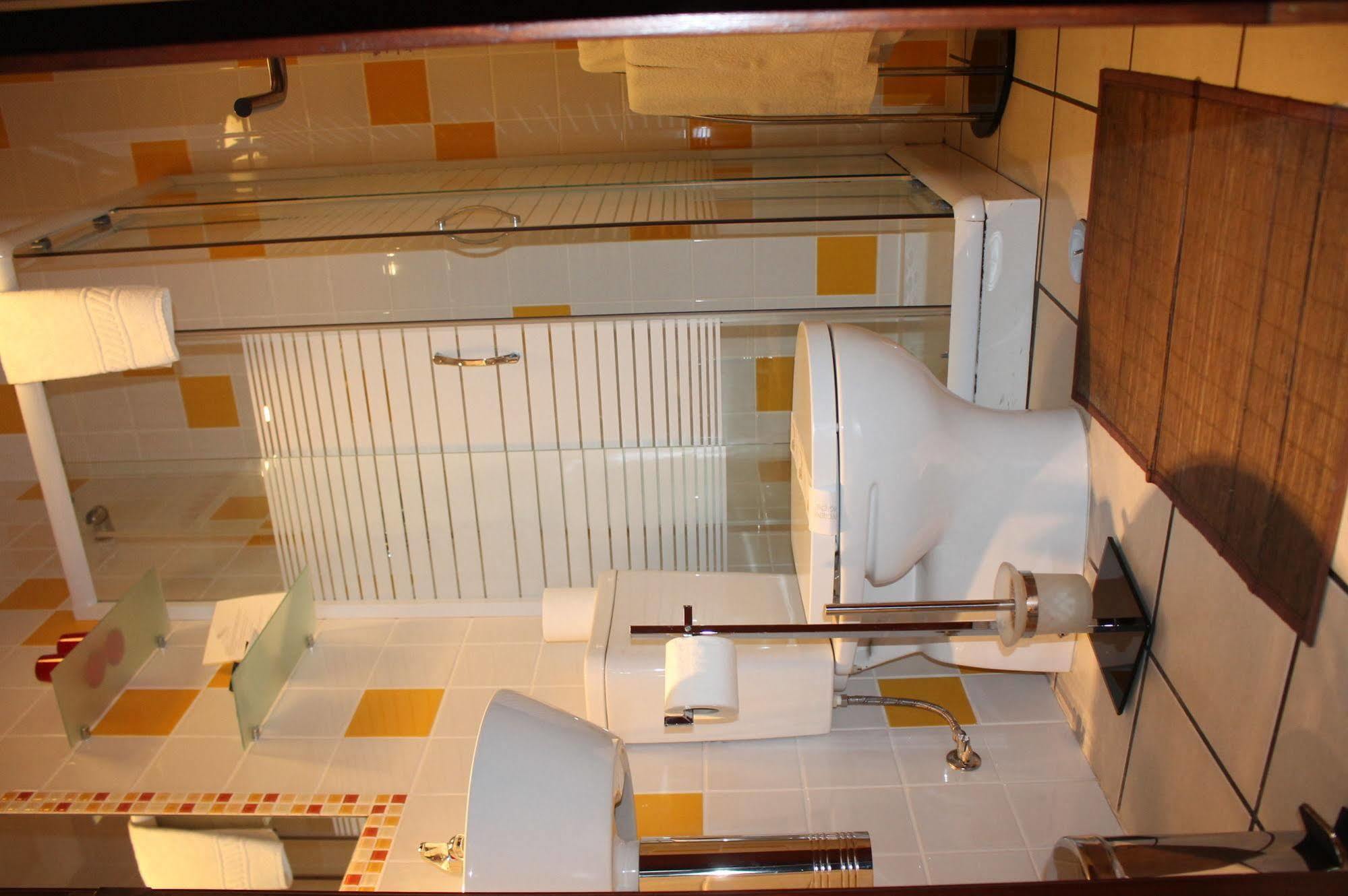 Merry'S House Lagos Exterior photo